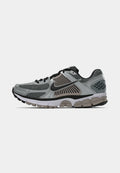SNEAKERS ZOOM VOMERO 5 