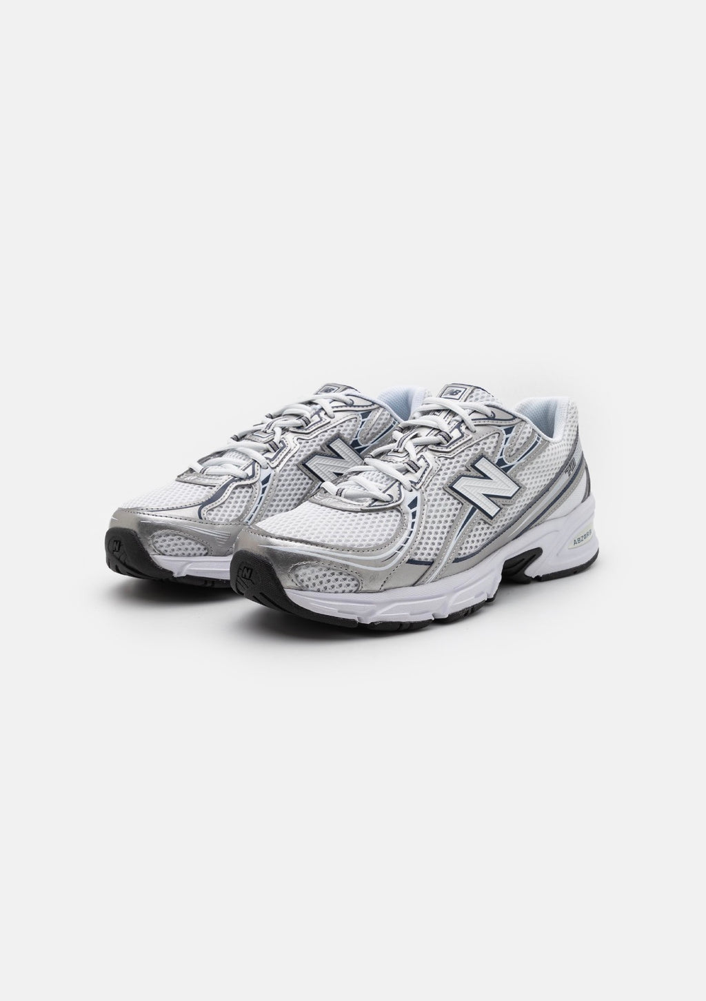 SCARPE DA GINNASTICA 740 V2 