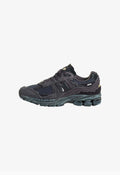 SNEAKERS NEW BALANCE 2002R