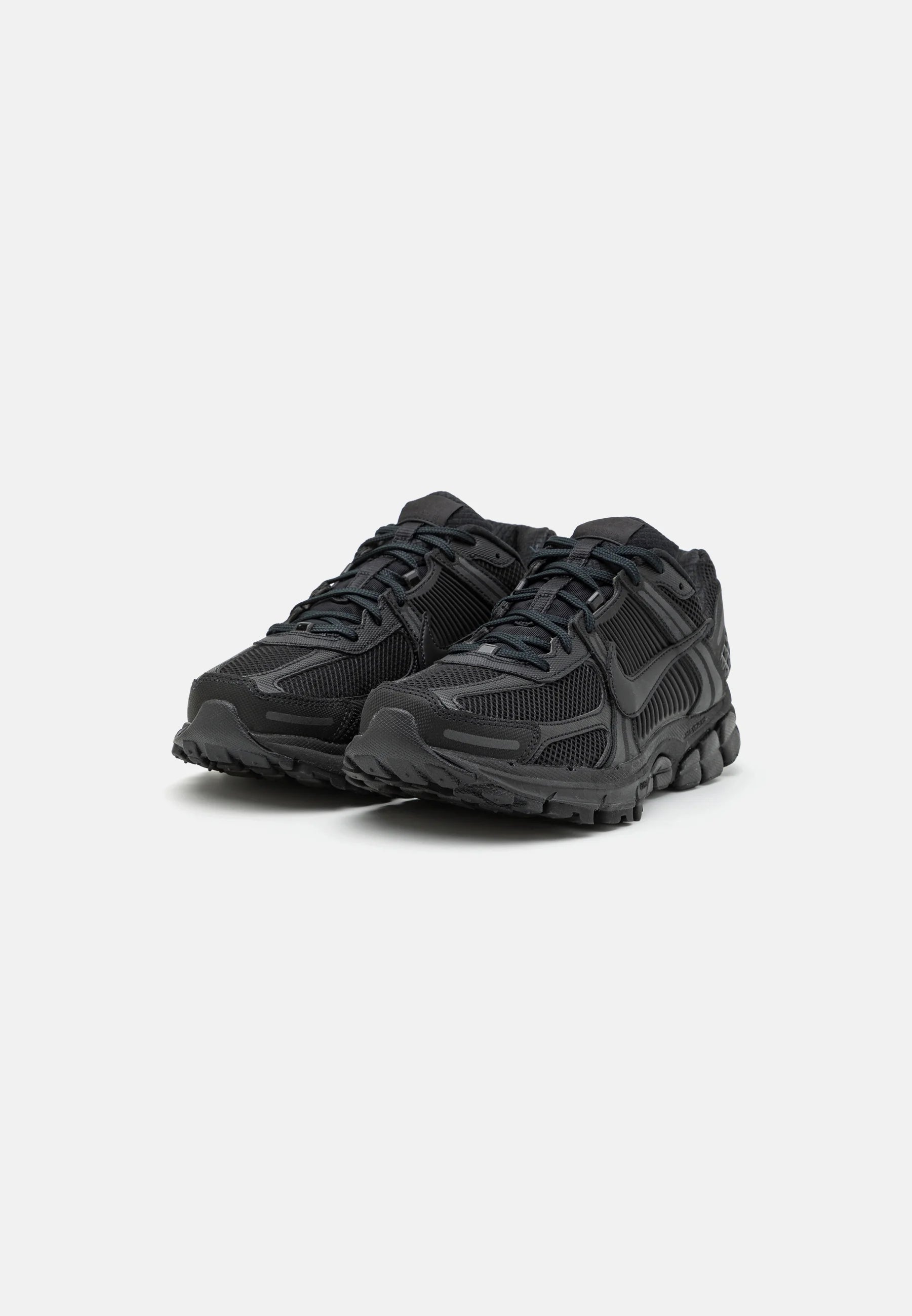 SNEAKERS ZOOM VOMERO 5 